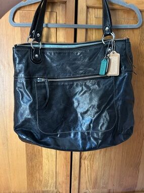 Vintage Coach Black Leather Shoulder Tote with Leather Tag Accents